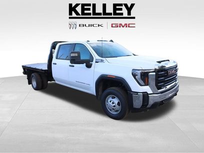 New 2025 GMC Sierra 3500 Pro w/ Convenience Package