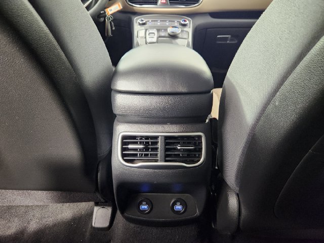 Certified 2023 Hyundai Santa Fe SE AWD/4WD image 18