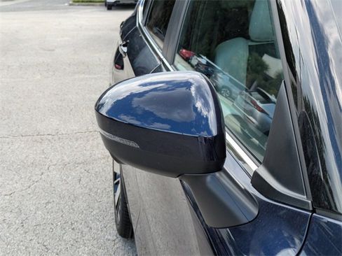 New 2025 Mitsubishi Outlander SE image 10