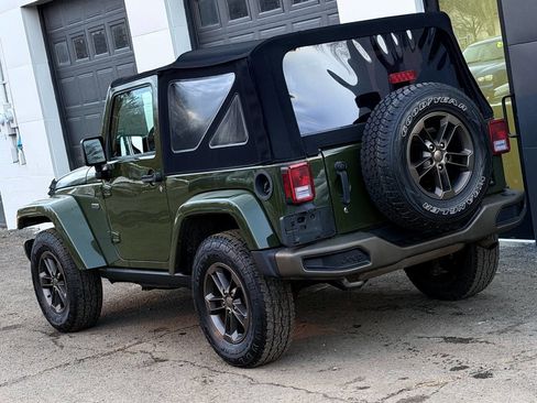 Used 2016 Jeep Wrangler Sahara image 13