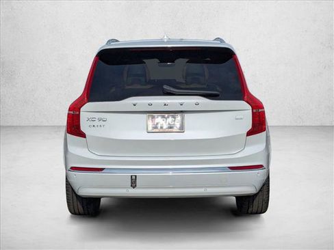 Used 2023 Volvo XC90 T8 Ultimate image 7