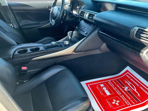 Used 2015 Lexus IS 250 image 20