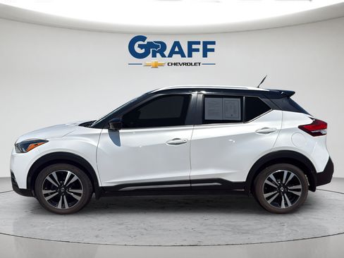 Used 2020 Nissan Kicks SR FWD image 3