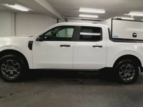 Used 2025 Ford Maverick XLT FWD image 5