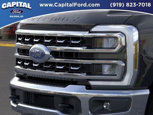 New 2026 Ford F250 Lariat w/ Chrome Package image 17