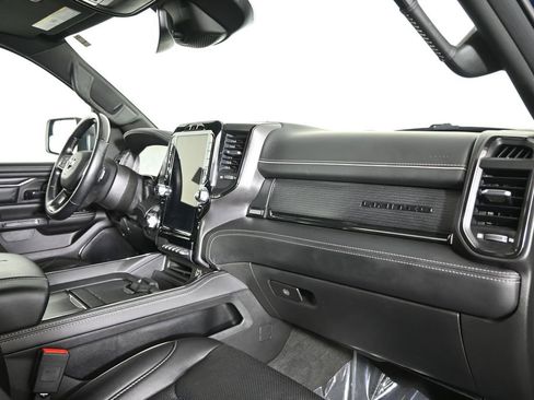 Used 2022 RAM 1500 Limited w/ Body Color Bumper Group AWD/4WD image 15