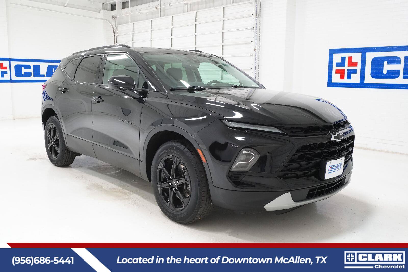 Used 2024 Chevrolet Blazer LT w/ Convenience Package FWD image 3