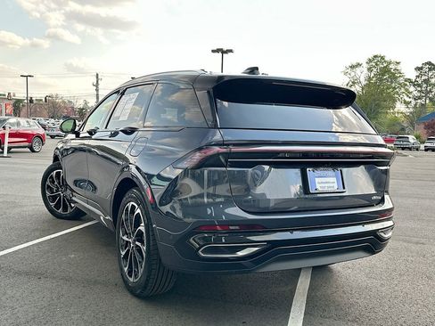 Used 2024 Lincoln Nautilus Reserve w/ Equipment Group 203A image 6