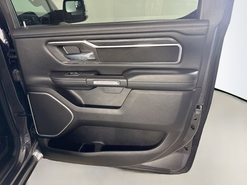 Used 2023 RAM 1500 Laramie AWD/4WD image 28