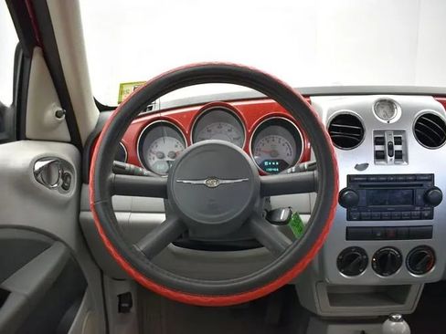 Used 2009 Chrysler PT Cruiser FWD image 20