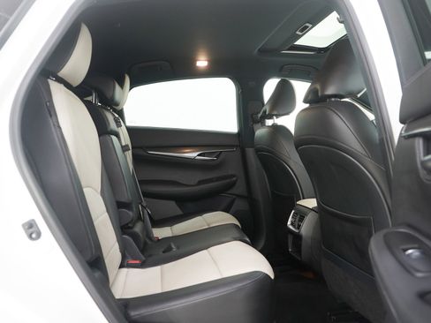 Used 2024 INFINITI QX55 Luxe image 12