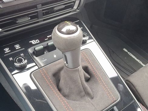 Used 2022 Porsche 911 GT3 image 13