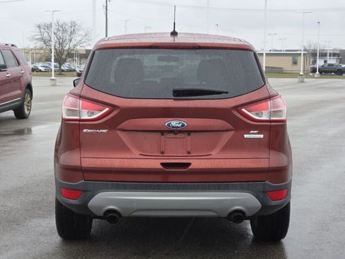 Used 2015 Ford Escape SE image 12