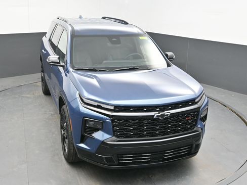 New 2026 Chevrolet Traverse RS w/ LPO, Floor Liner Package FWD image 29
