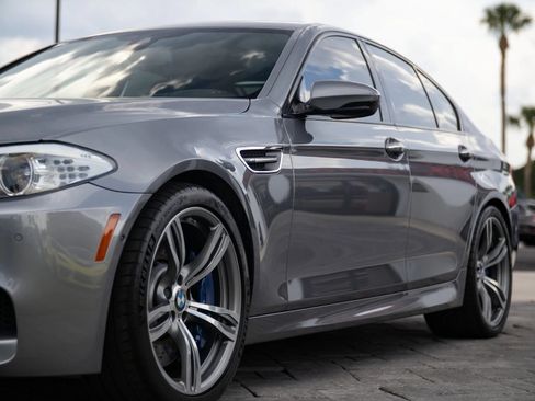 Used 2013 BMW M5 RWD image 7