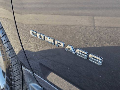 Used 2015 Jeep Compass Sport w/ Power Value Group image 18