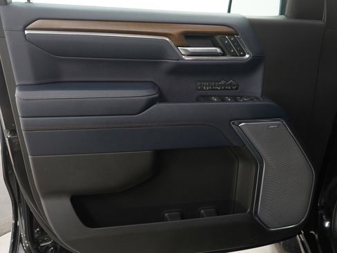 Used 2024 Chevrolet Silverado 1500 High Country image 20