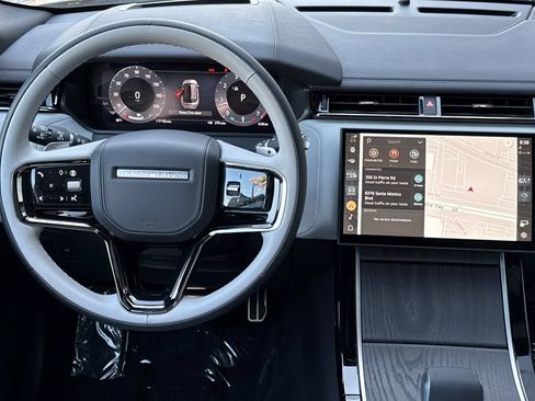 Certified 2026 Land Rover Range Rover Velar Dynamic SE AWD/4WD image 15