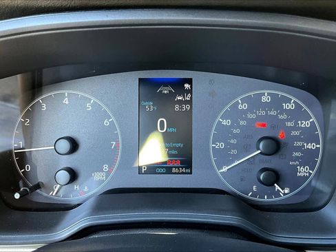 Certified 2025 Toyota Corolla LE image 24