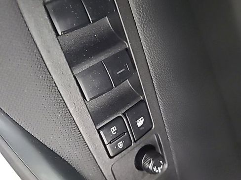 Used 2025 Toyota Corolla LE image 24