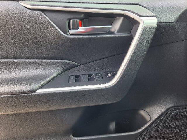 Certified 2024 Toyota RAV4 XLE Premium AWD/4WD image 19