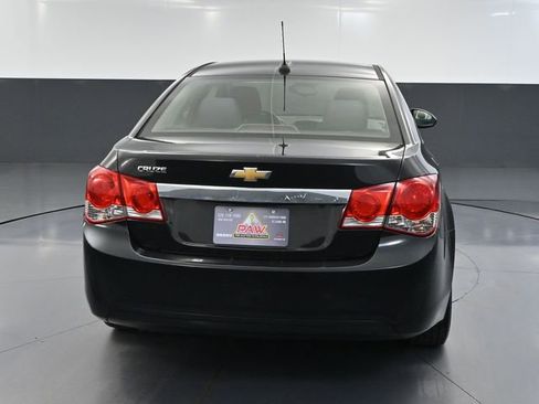 Used 2015 Chevrolet Cruze LS image 5