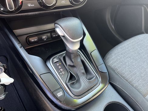 Used 2021 Kia Soul S image 8