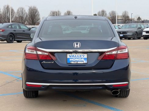Used 2016 Honda Accord EX-L image 8