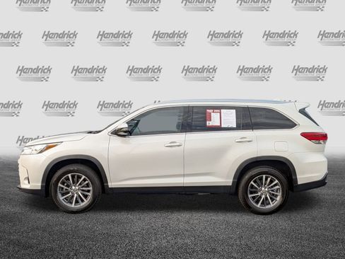 Used 2019 Toyota Highlander XLE image 7