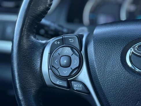 Used 2013 Toyota Camry SE FWD image 22