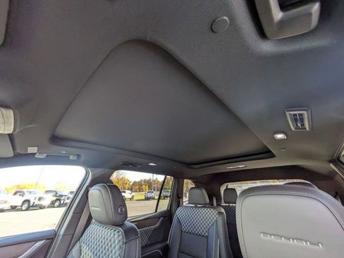 New 2026 GMC Acadia Denali w/ Super Cruise Package image 27