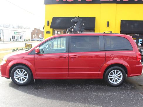 Used 2015 Dodge Grand Caravan SXT w/ UConnect Hands-Free Group image 19