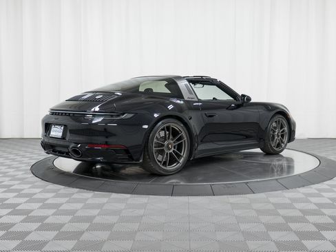 Certified 2022 Porsche 911 50th Anniversary Edition AWD/4WD image 7