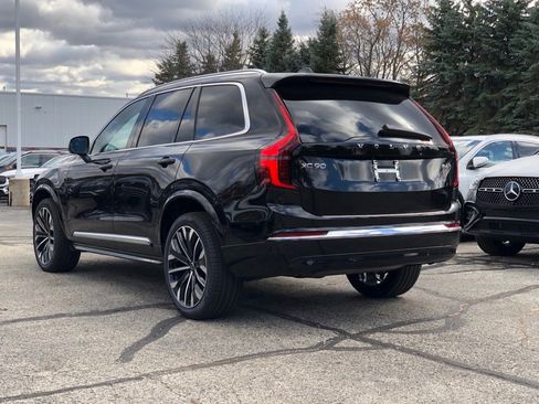 New 2026 Volvo XC90 B6 Plus w/ Protection Package Premier image 4