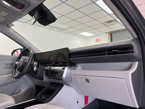 Used 2024 Hyundai Kona SEL w/ Convenience Package AWD/4WD image 12