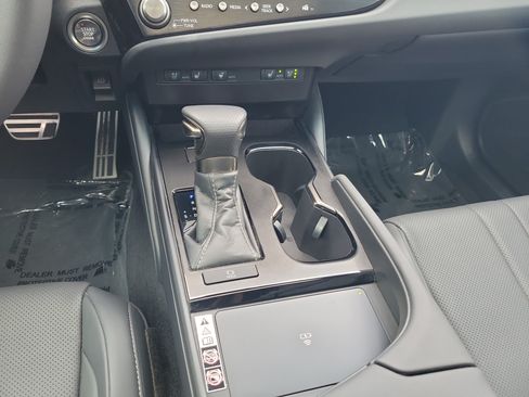 Certified 2023 Lexus ES 350 F Sport FWD image 18