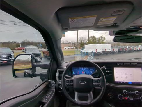 Used 2024 Ford F350 Lariat w/ Chrome Package image 14