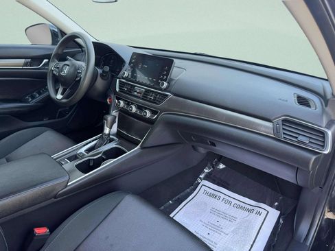 Used 2019 Honda Accord LX image 17