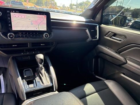 Used 2023 GMC Canyon Elevation w/ Elevation Premium Package image 25