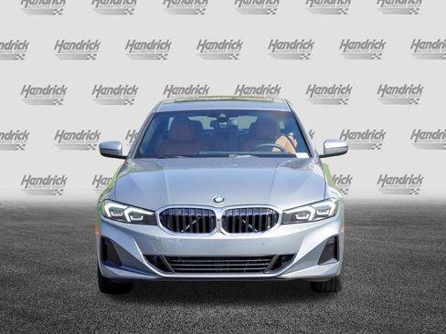 Certified 2025 BMW 330i Sedan RWD image 3