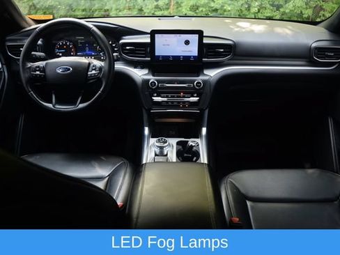 Used 2020 Ford Explorer XLT w/ Equipment Group 202A AWD/4WD image 8