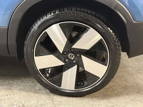 Used 2023 Volvo XC40 Recharge Ultimate w/ Protection Package Premier AWD/4WD image 13