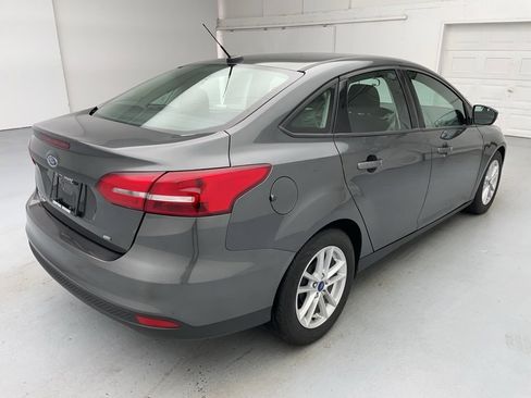Used 2017 Ford Focus SE image 11