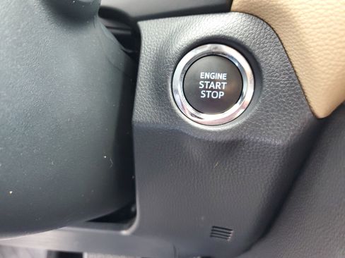 Used 2022 Toyota RAV4 XLE w/ Convenience Package image 25