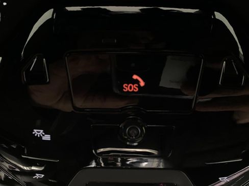 Certified 2025 BMW 760i xDrive w/ Executive Package image 28