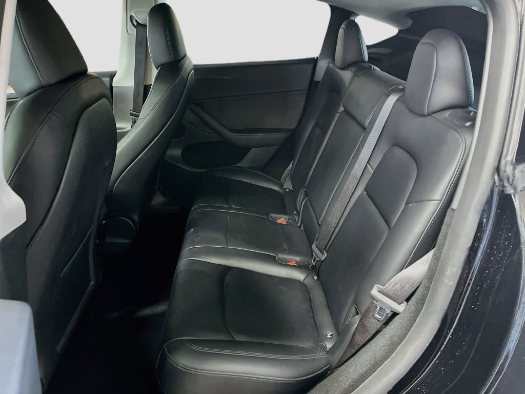 Used 2024 Tesla Model Y Performance AWD/4WD image 24