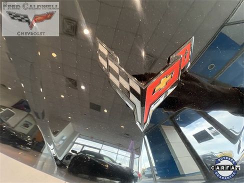 Used 2024 Chevrolet Corvette Stingray Premium Cpe w/ Z51 Performance Package image 27