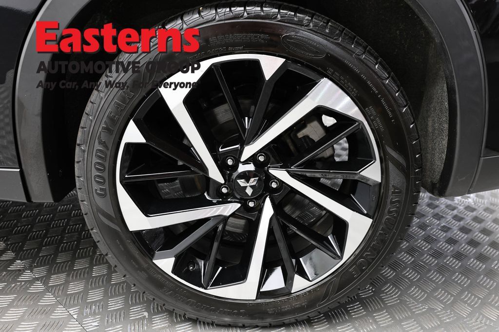 Used 2024 Mitsubishi Outlander SE AWD/4WD image 10