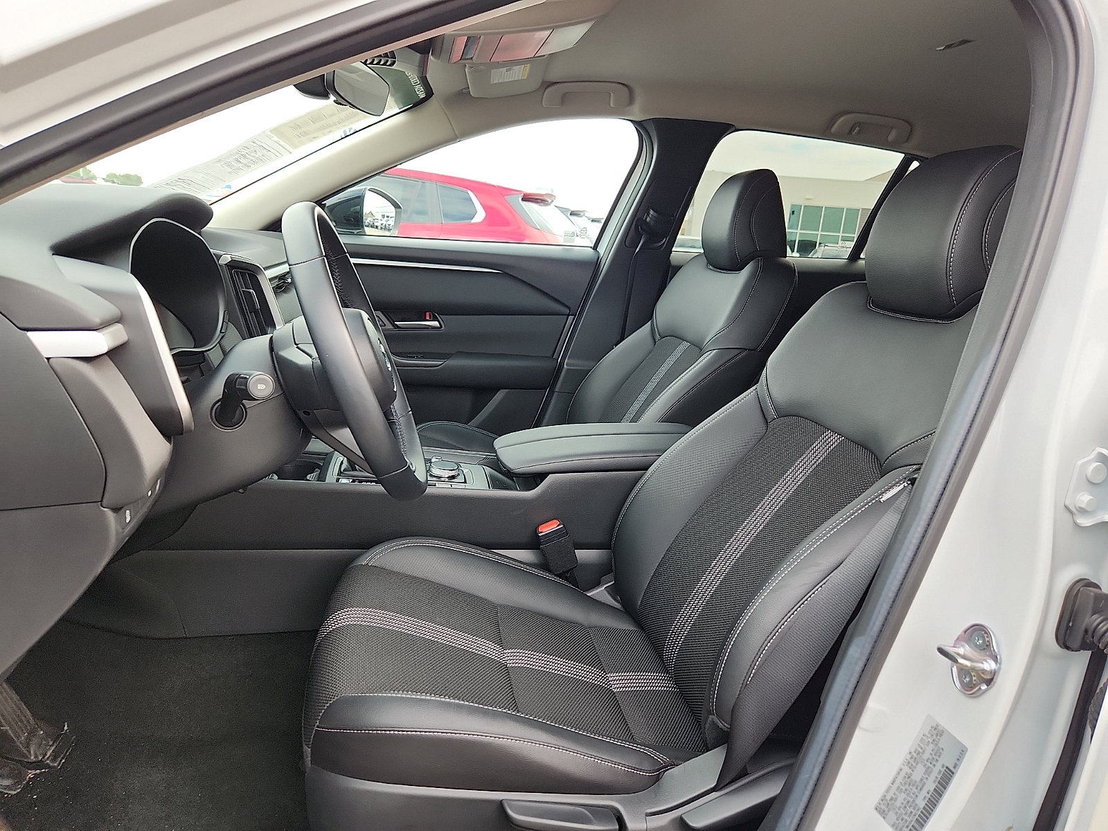 Used 2026 MAZDA CX-50 AWD 2.5 S w/ Cargo Package image 12