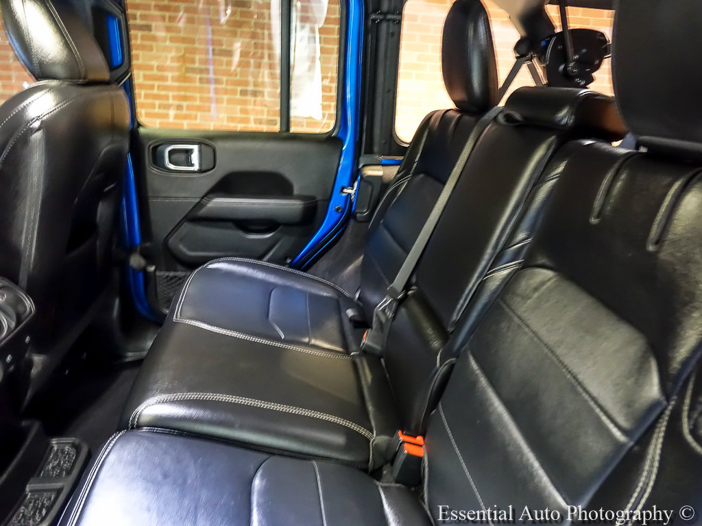 Used 2021 Jeep Wrangler Unlimited Sahara w/ Cold Weather Group AWD/4WD image 14